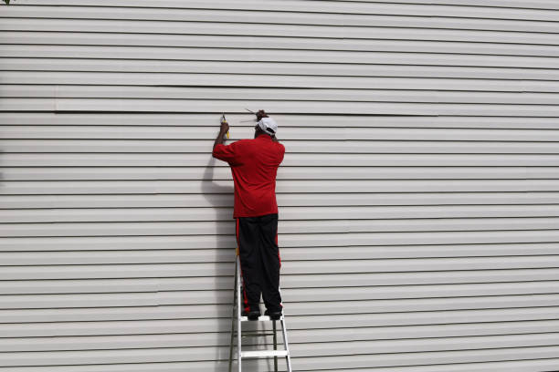 Best Siding Removal and Disposal  in Claremont, CA
